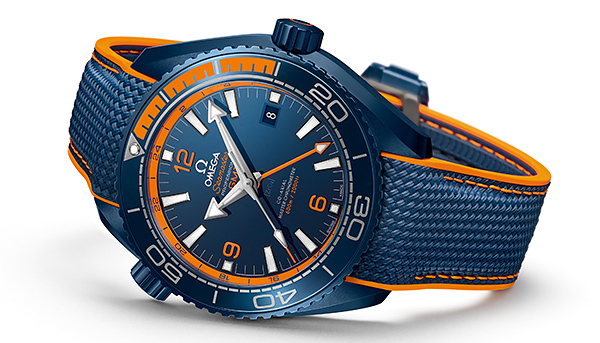 亮眼藍橘配　OMEGA Seamaster海馬Planet Ocean“Big Blue”腕錶
