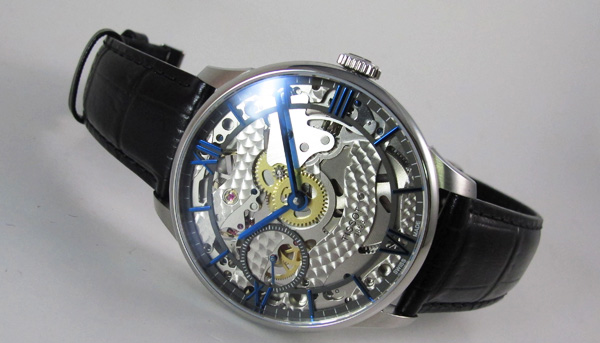 TISSOT Chamin Des Tourelles Squelette