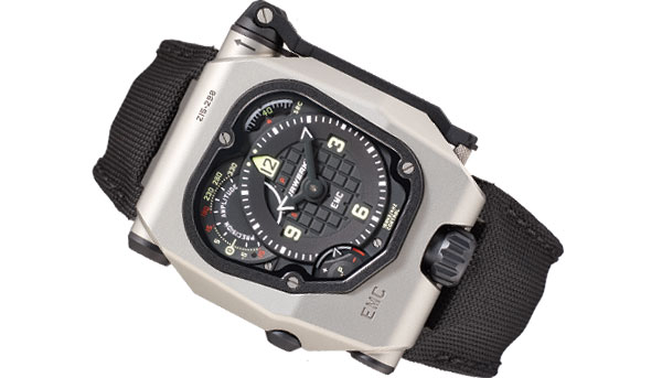 自備測錶機的URWERK EMC Time Hunter概念腕錶