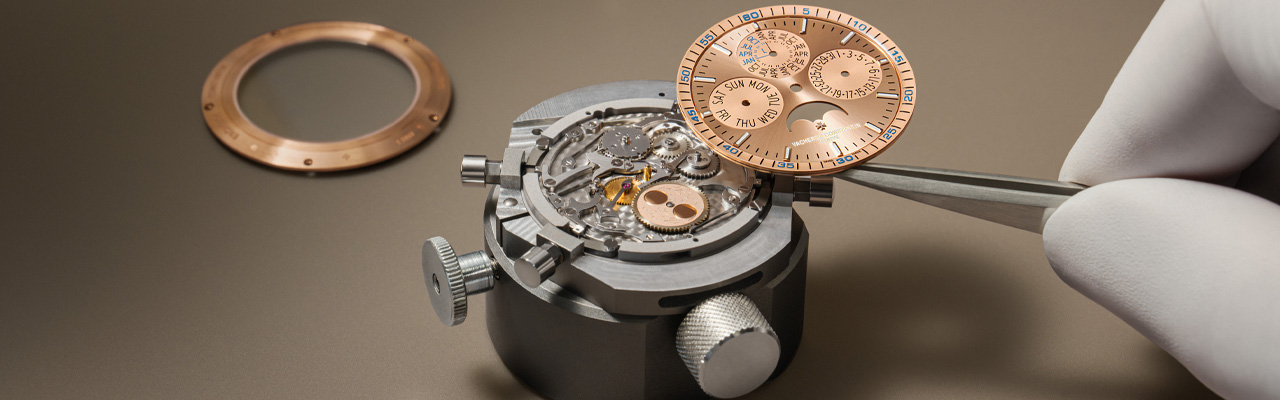 江詩丹頓Overseas系列超薄萬年曆腕錶