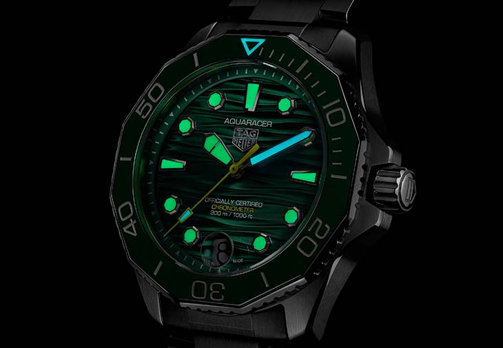 泰格豪雅TAG HEUER Aquaracer Professional 300日期腕錶