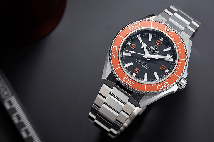 四代目上陣／歐米茄Planet Ocean 600m潛水錶