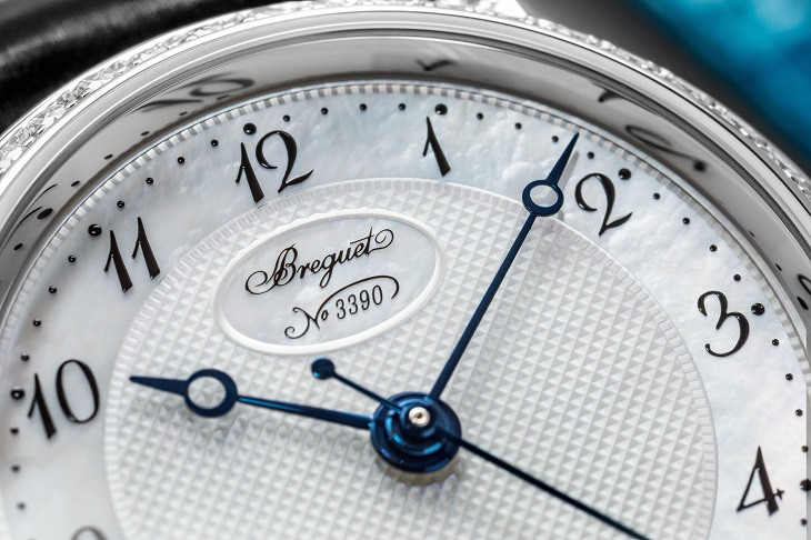 寶璣 BREGUET Classique Dame 8068