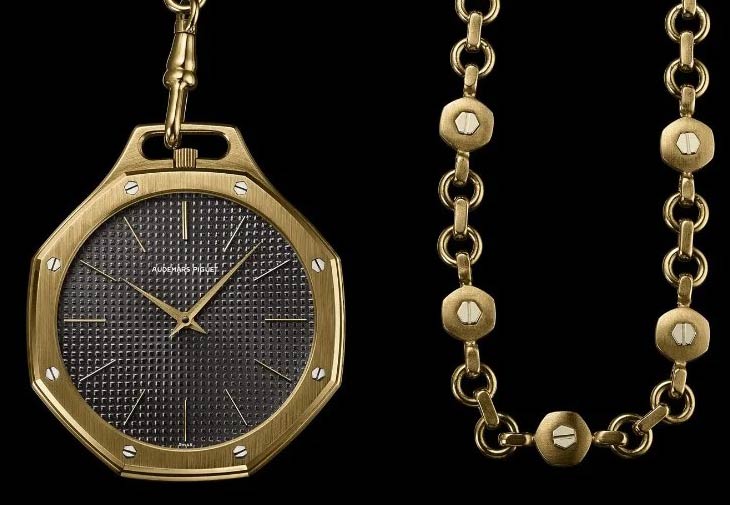 AP × SWATCH Royal Pop