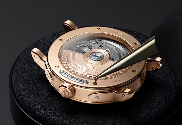 LOUIS VUITTON路易威登Escale Twin Zone雙時區腕錶