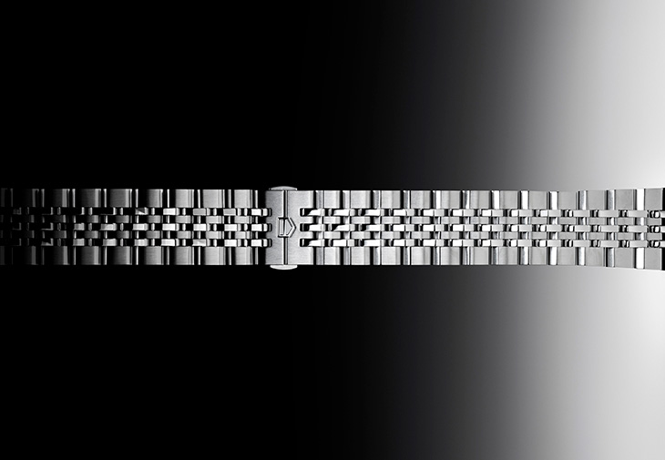 泰格豪雅TAG Heuer Carrera計時腕錶 七珠鍊帶