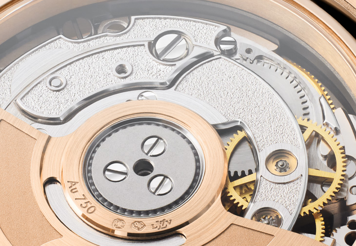 LOUIS VUITTON路易威登Tambour Convergence Guilloché系列腕錶