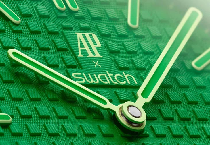AP × SWATCH Royal Pop