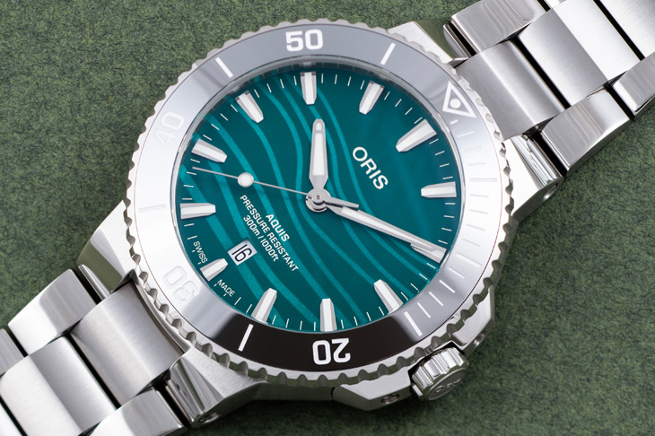 關懷極度瀕危物種／ORIS Aquis 長江江豚限量腕錶