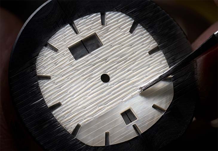 伯爵PIAGET Polo系列手工鑿刻面盤