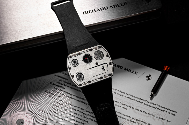 邦瀚斯BONHAMS RICHARD MILLE全新限量版超薄鈦金屬手動上弦腕錶