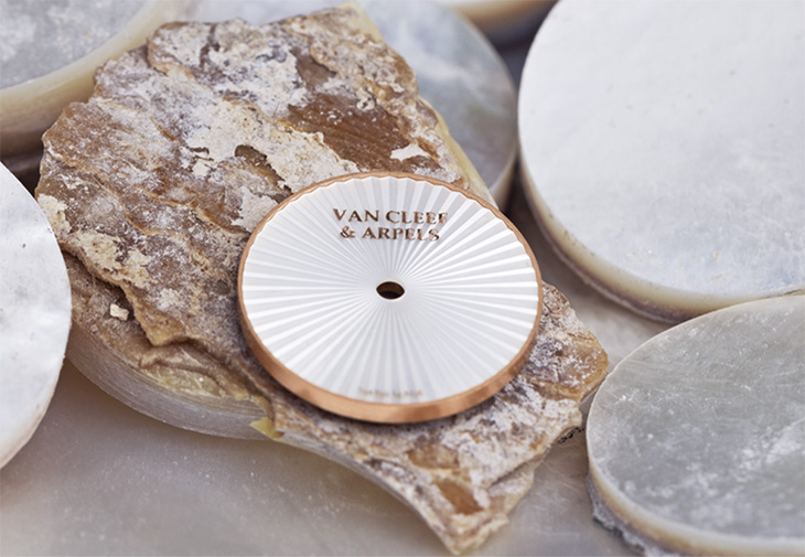 VAN CLEEF & ARPELS梵克雅寶Perlée腕錶