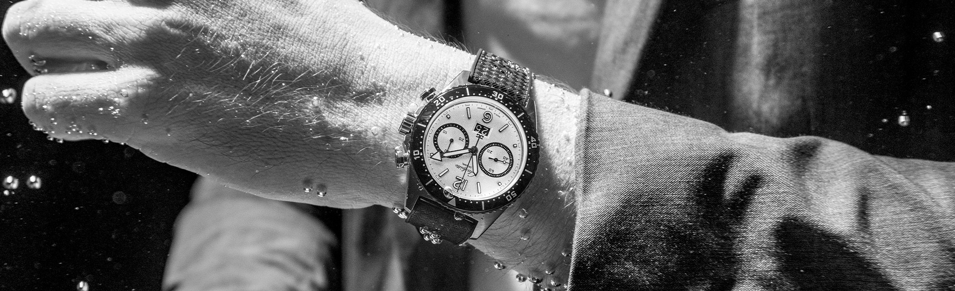 黑白運動時尚潮SeaQ計時腕錶