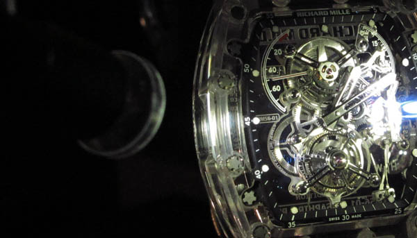 藍寶石水晶錶殼到底有多難做？（上）