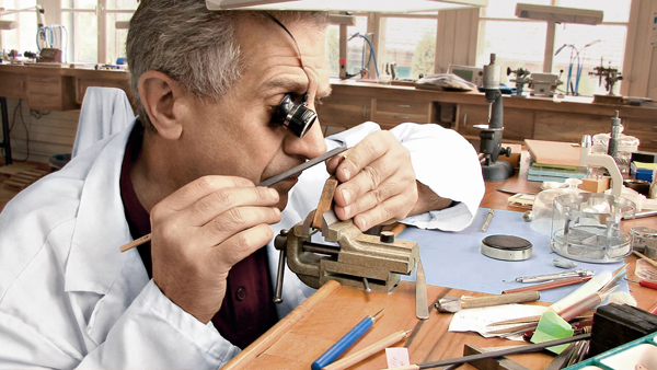 萬寶龍Villeret 1858復刻百年製錶工具巡迴展