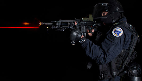 Bell & Ross為法國國家憲兵特勤隊設計製造 GIGN 專屬特別版腕錶