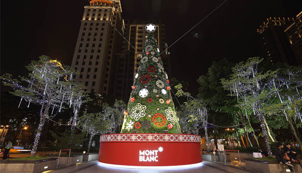 台中新光三越“萬寶龍六角星雪花耶誕樹”