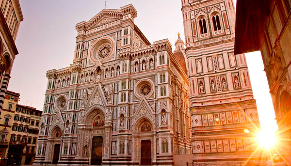 沛納海與聖母百花大教堂合作 復修大鐘的機械裝置，保留「義大利時間」