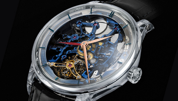 僅此一只　亨利慕時冒險者陀飛輪兩地時藍寶石水晶鏤空腕錶