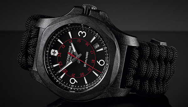 持續挑戰極限　VICTORINOX I.N.O.X. Carbon碳纖維腕錶