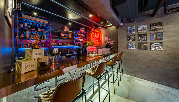 賞錶同時享受咖啡香　SEVENFRIDAY全球第一間複合咖啡廳在台亮相