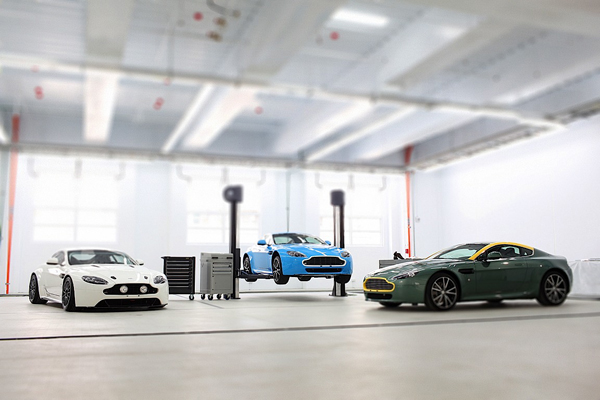 ASTON MARTIN輕量化賽車版本 V8 Vantage N420限量抵台