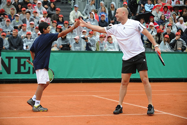 浪琴表2011決戰法網明日之星選拔賽開跑