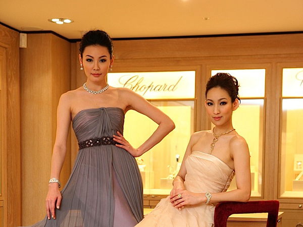 蕭邦頂級珠寶暨腕錶工藝,鑑賞COSC認證陀飛輪