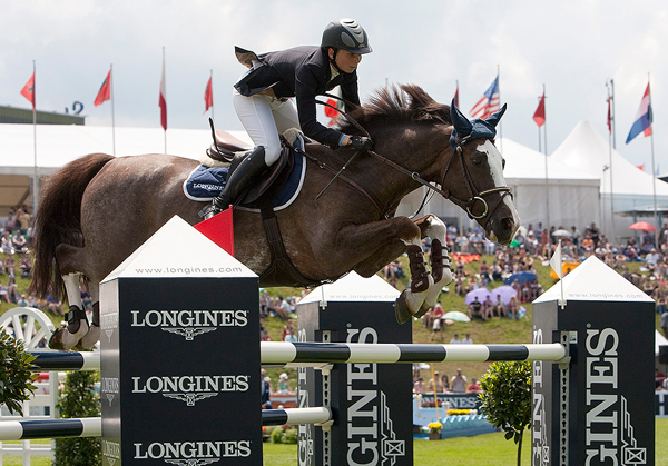 浪琴表與馬術運動，優雅與精準輝映北京鳥巢