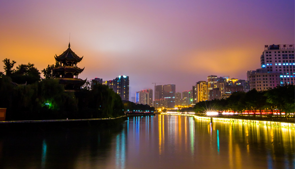 跟著小編遊成都─表店特搜