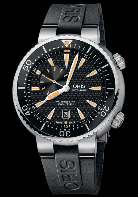 Oris Divers Small Second, Date