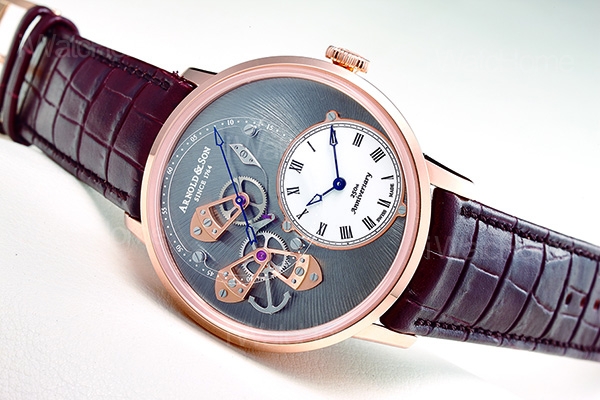 DSTB 250週年紀念跳秒錶