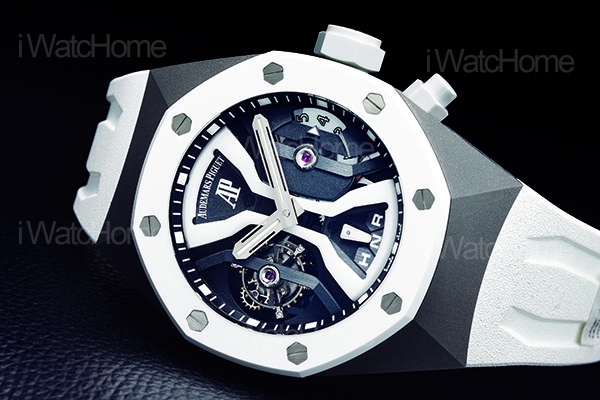 皇家橡樹概念GMT陀飛輪腕錶