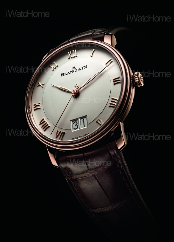 大日期功能腕錶