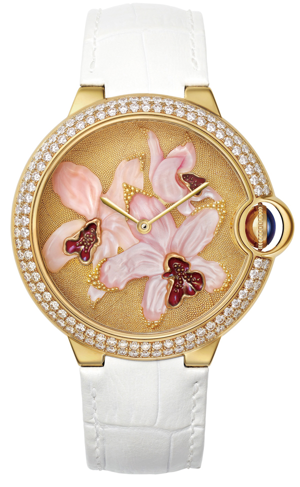 Ballon Bleu de Cartier金屬珠粒和雕刻腕錶