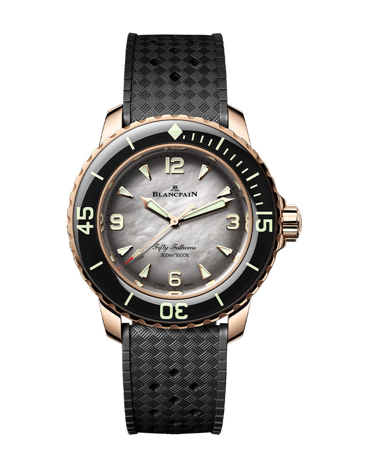 五十噚潛水自動腕錶極致黑