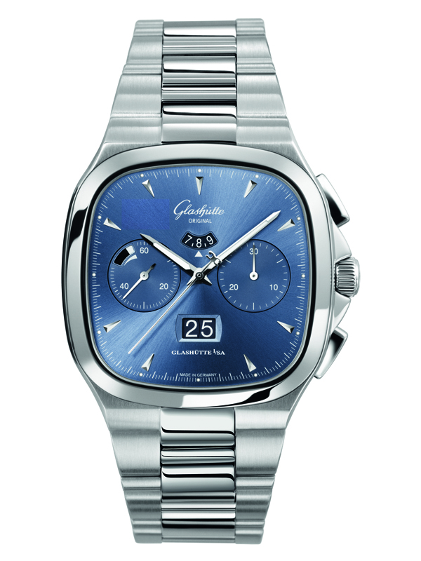 Seventies Chronograph Panorama Date