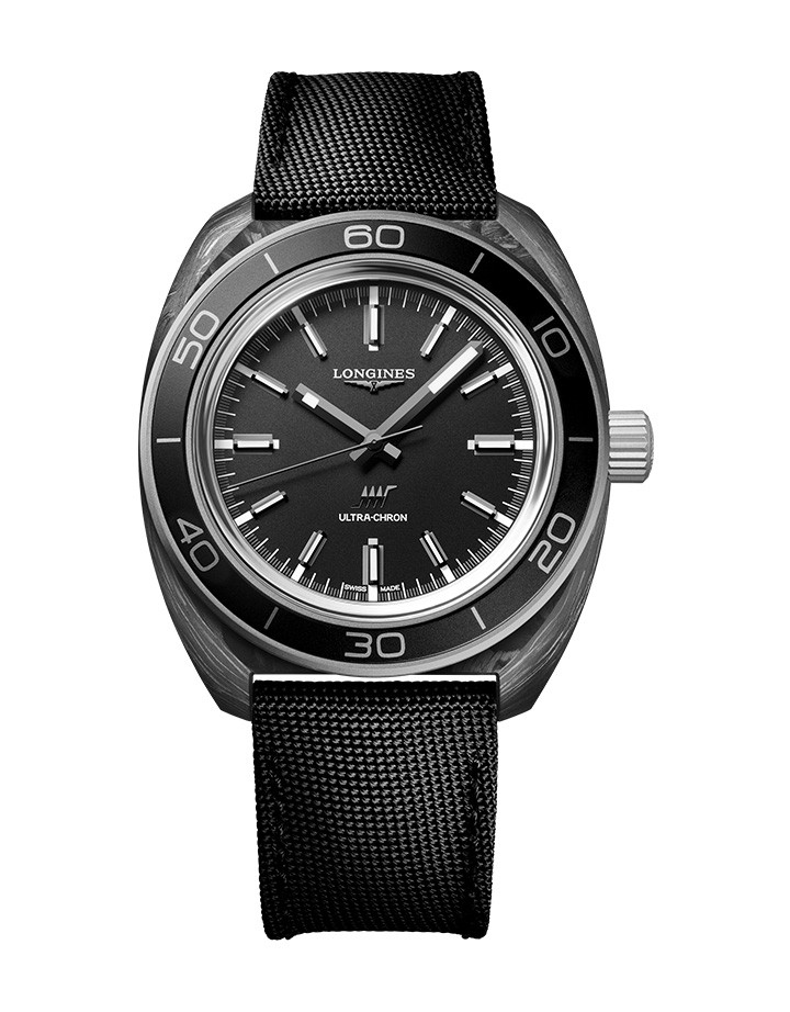 Ultra-Chron Carbon超級天文台鍛造碳腕錶